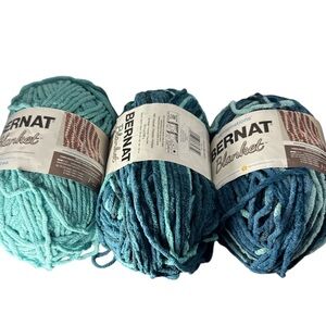 Bernat Baby Blanket Yarn color teal dreams lot of 2